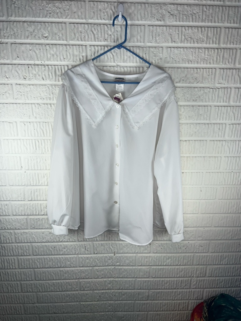 Vintage White Lace-Trim Button-Front Women's Blouse new old stock